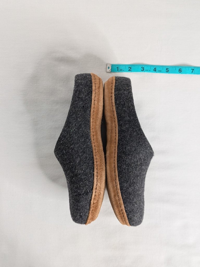 Kyrgies Gray Wool Slippers Molded Sole Comfort Shoes — image 4 of 6